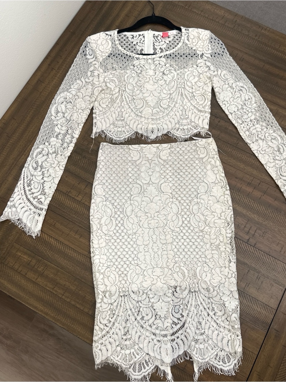 White lace two piece set